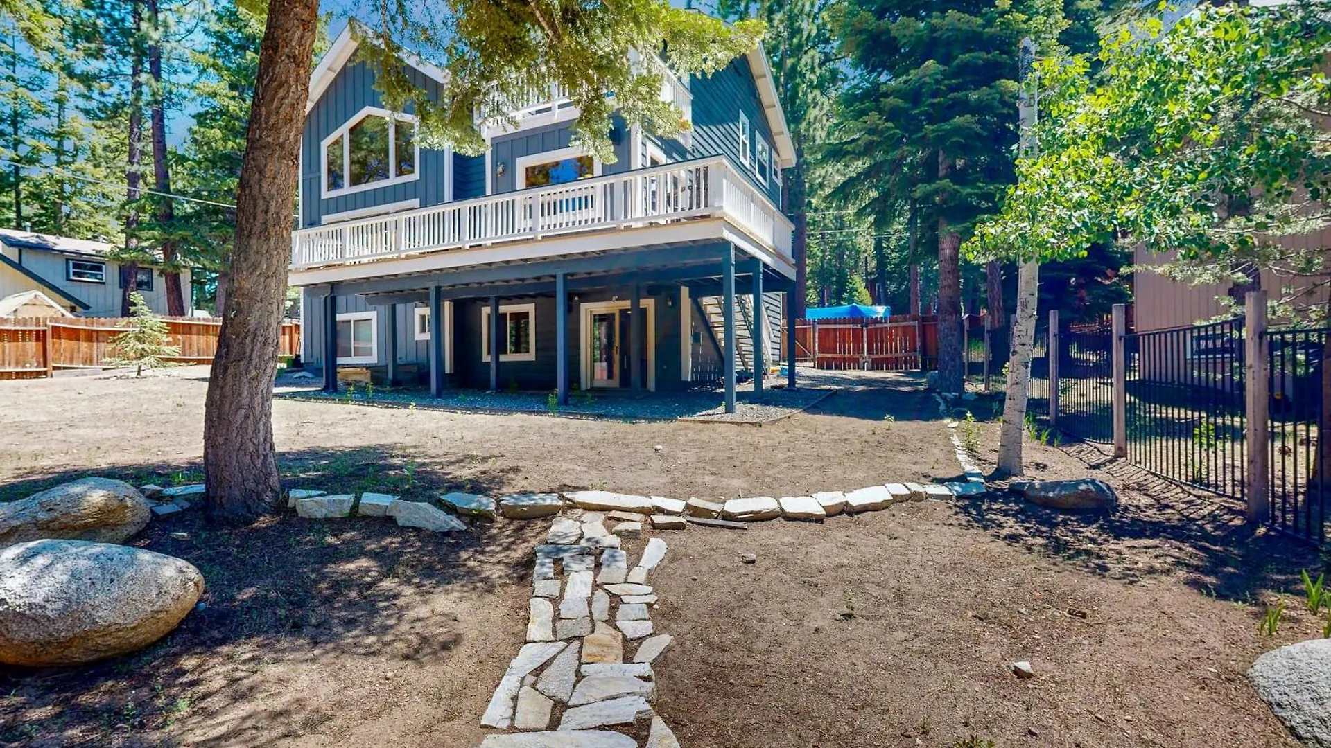 Cherry Hill Charms South Lake Tahoe 0*,  USA